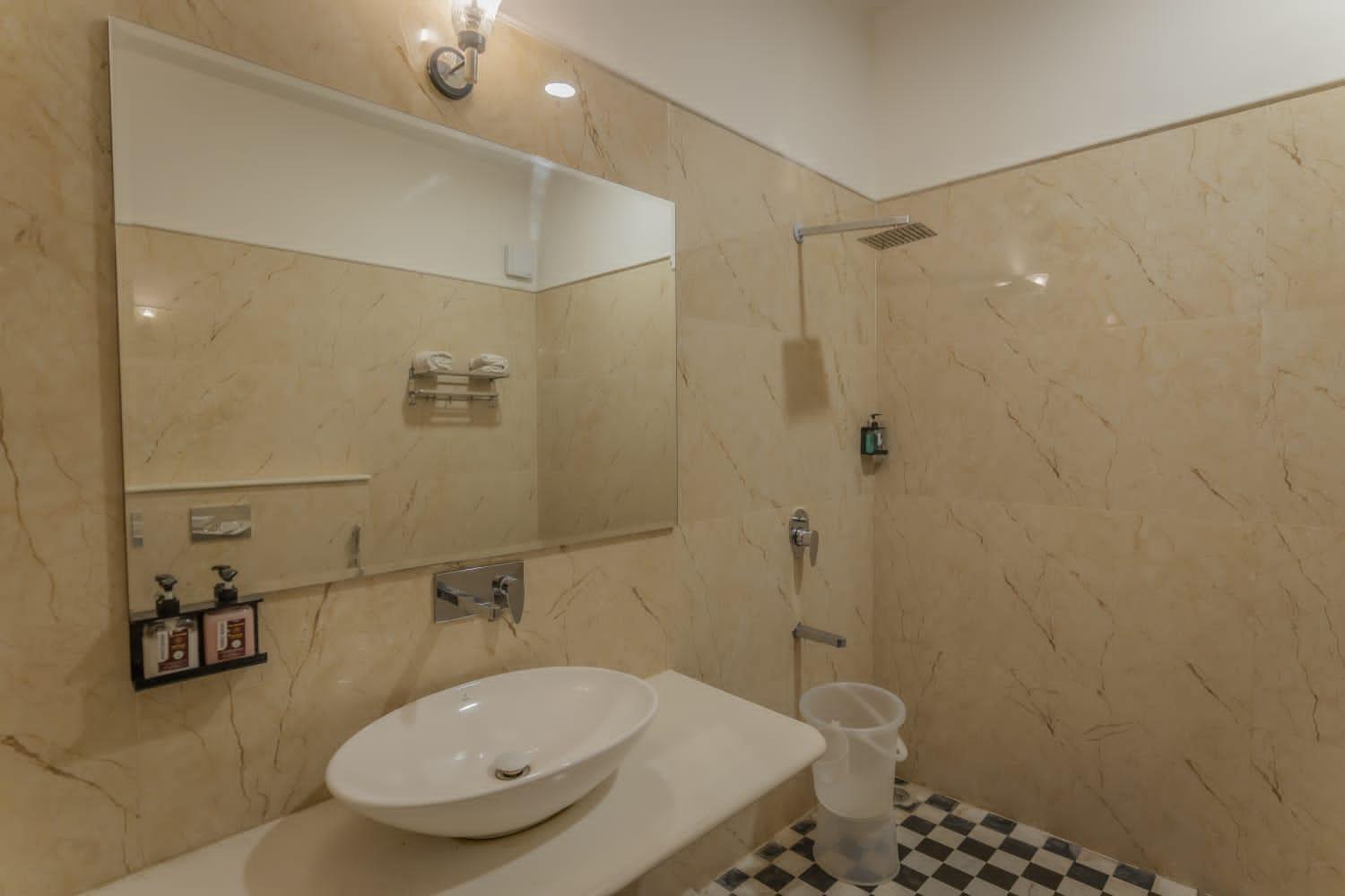 Mewar Palace Resort And Spa Udaipur Exterior photo